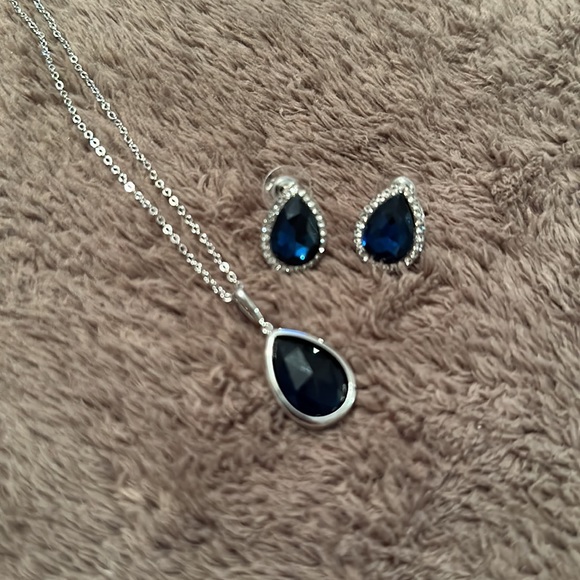 Gorgeous sapphire Necklace and Earrings set 😍 - Picture 6 of 16
